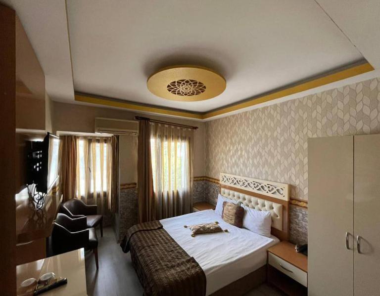 Vatan Hotel Izmir Exterior photo