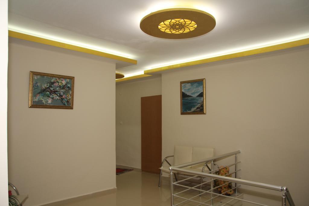 Vatan Hotel Izmir Exterior photo